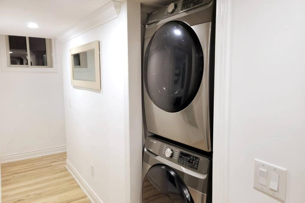 شقة Modern Oasis In Richmond Hill, The Place For You! المظهر الخارجي الصورة
