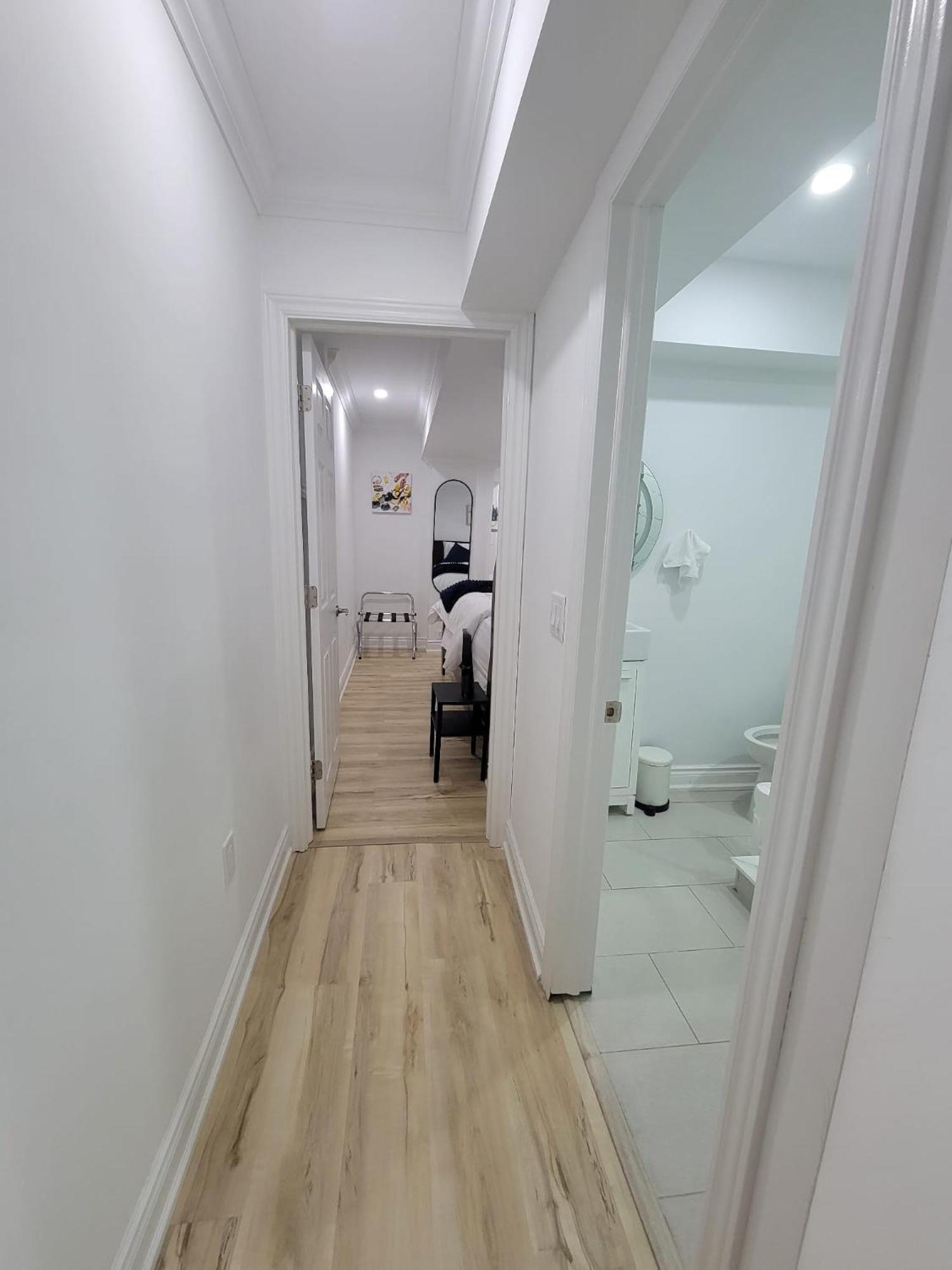 شقة Modern Oasis In Richmond Hill, The Place For You! المظهر الخارجي الصورة